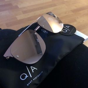 Quay Australia Private Eyes in Pink Rose